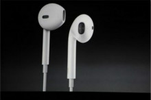 苹果耳机颠覆传统  根据耳朵大小定制输出
