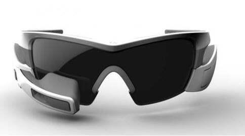 结合HoloLens与谷歌眼镜的优点 英特尔AR装置下月发布(图2) 1