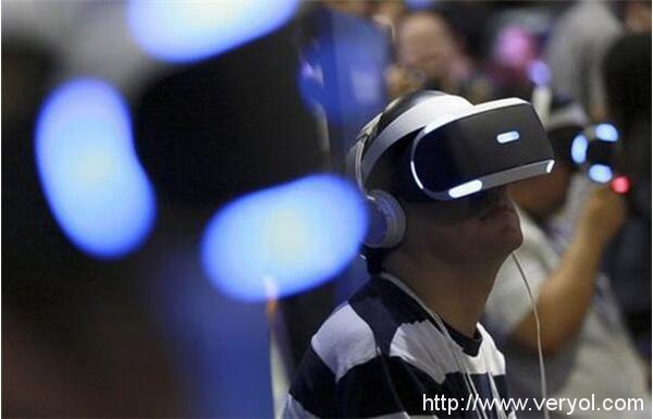 后来者居上!索尼PS VR销量预期达74.5万台(图2) 1