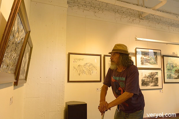 _DSC7331.jpg “与君微醺”川黔画家茅台写生展开幕(图3)