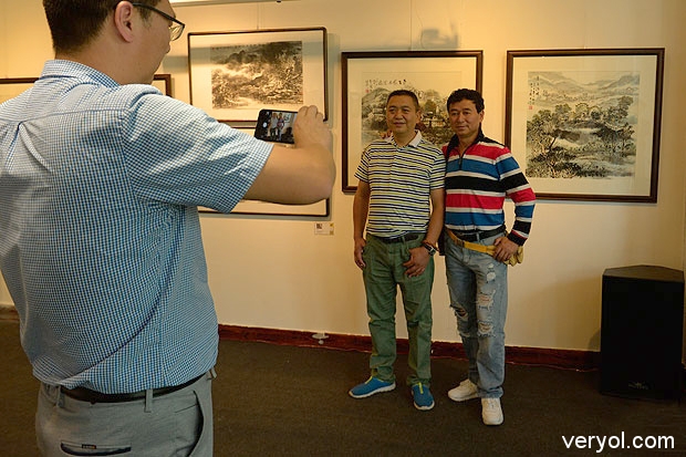 _DSC7281.jpg “与君微醺”川黔画家茅台写生展开幕(图18)