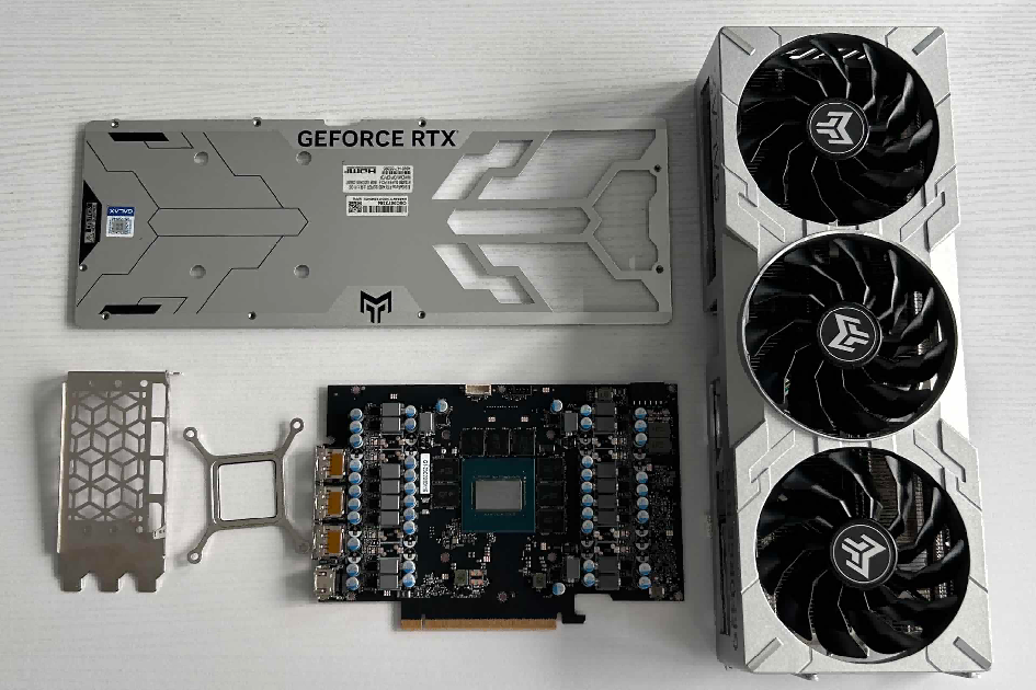 性能超凡入圣，影驰 GeForce RTX 4080 SUPER 金属大师评测(图5)