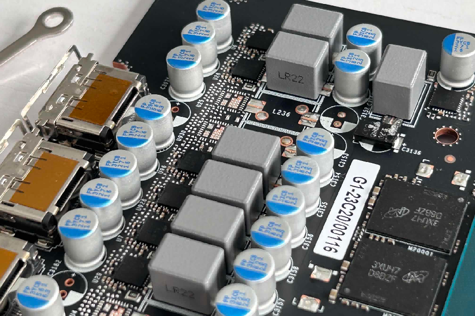 性能超凡入圣，影驰 GeForce RTX 4080 SUPER 金属大师评测(图8)