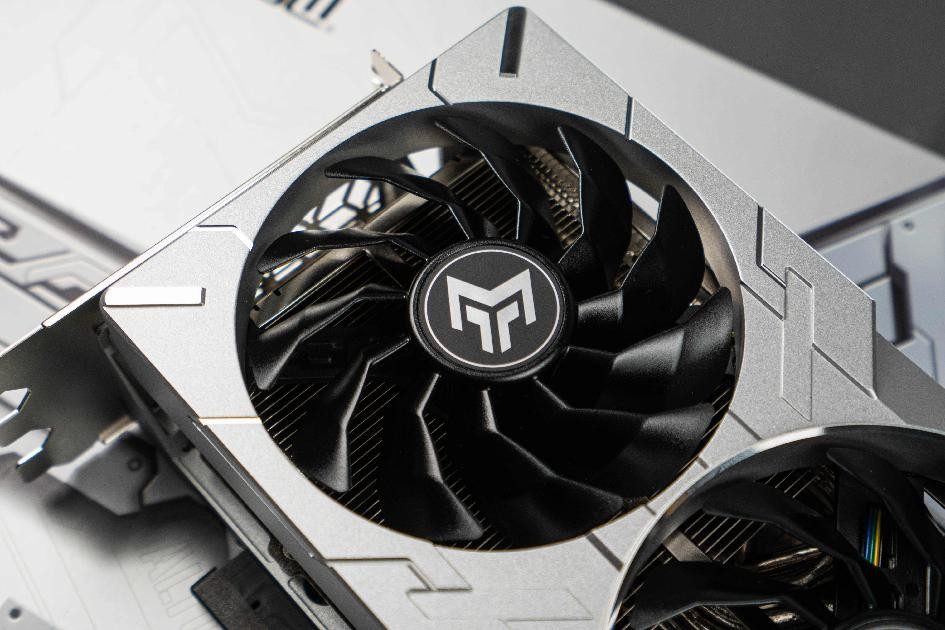 性能超凡入圣，影驰 GeForce RTX 4080 SUPER 金属大师评测(图12)