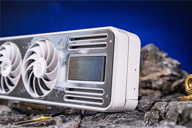 《黑神话：悟空》不欺天命！影驰 GeForce RTX 4070 Ti SUPER 特别纪念版登场！(图9)