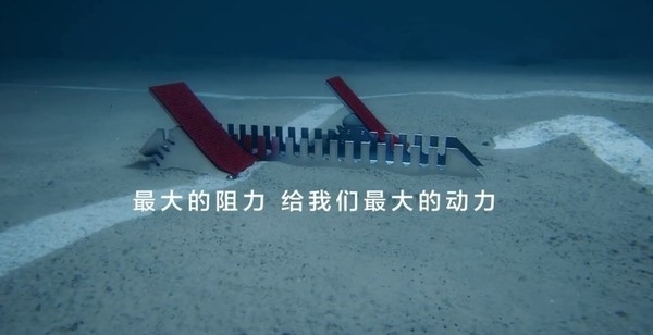 中国台湾媒体人直播哽咽：华为的奋斗应该拍成一部电影