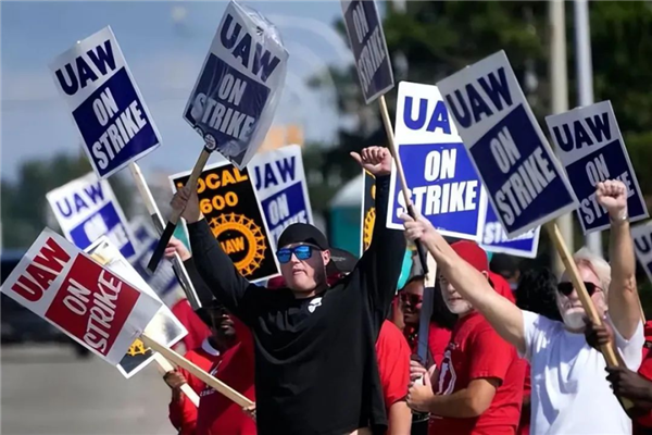 本世纪最大行业罢工接近尾声：Stellantis将与UAW达成涨薪协议