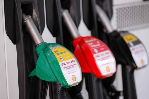 有变！油价下周五将迎今年第二涨 预计上调0.24元/升