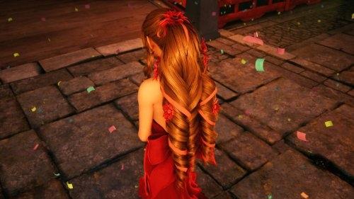 《最终幻想7：重制版》爱丽丝深红礼服原画：热情长裙别样魅力