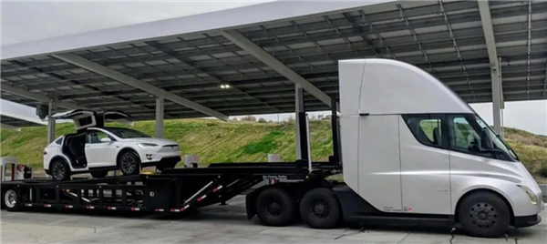 科幻感拉满！特斯拉Semi卡车路测视频曝光 动力秒杀传统卡车
