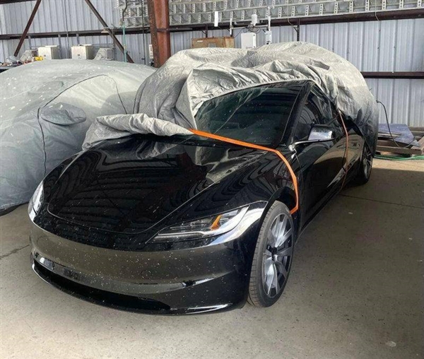 特斯拉新款Model 3：明天真来！