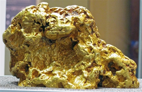 沙特发现世界级金矿 绵延长达125公里！福气为啥这么好