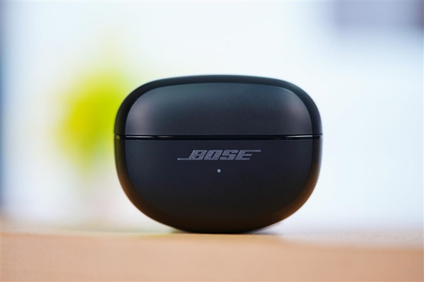 开放式耳夹耳机！BOSE Open Earbuds Ultr