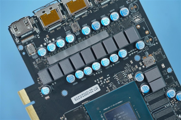 纯白高颜值！耕升RTX 4070 Ti星极皓月OC图赏