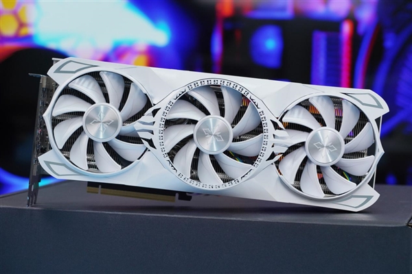 纯白高颜值！耕升RTX 4070 Ti星极皓月OC图赏