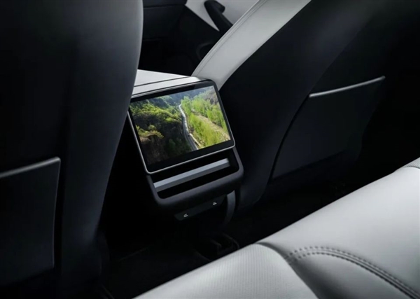 特斯拉掀桌子！新款Model 3涨价开卖 Model S/X狂降15万