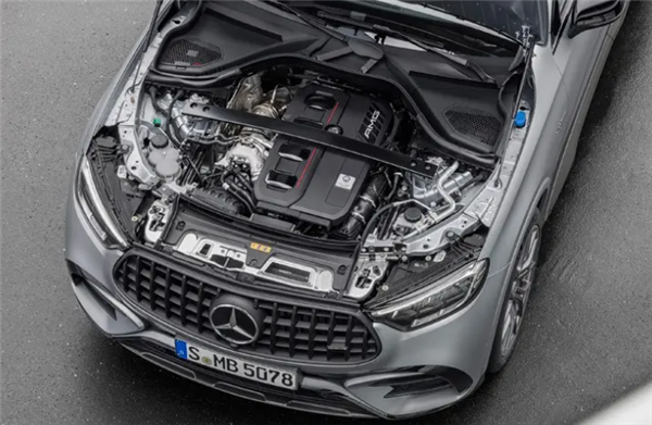 从此再无大V8！奔驰AMG GLC官图发布：全系2.0T+电机