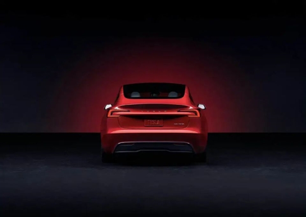特斯拉掀桌子！新款Model 3涨价开卖 Model S/X狂降15万