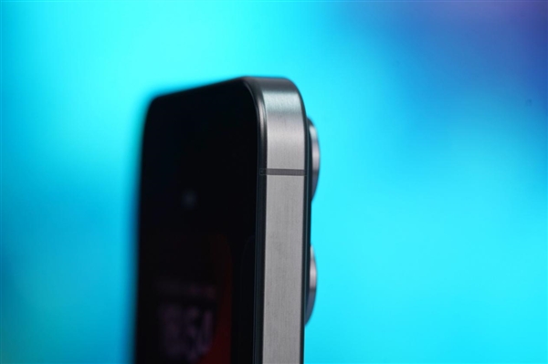 钛金属手感大升级！iPhone 15 Pro Max图赏