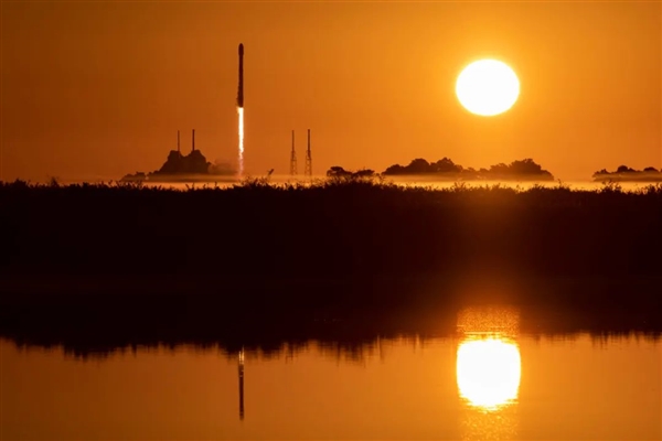 SpaceX为美国太空军发射全新GPS卫星：3倍精度、8倍抗干扰