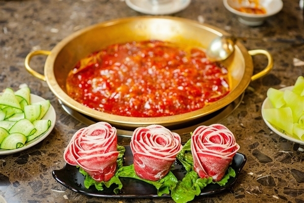 实锤了！巴奴旗下火锅羊肉卷检测出鸭肉成分：赔付8354桌顾客