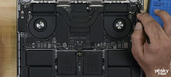 M2 Pro/Max新款MacBook Pro拆解：SSD降速问题严重