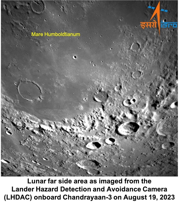 俄罗斯探测器失联惨坠毁！印度豪言誓拿第一 公布新月球表面图