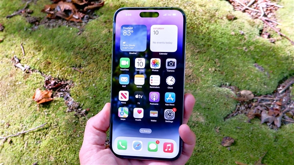 iOS 18脱胎换骨！iPhone终于迈入AI时代