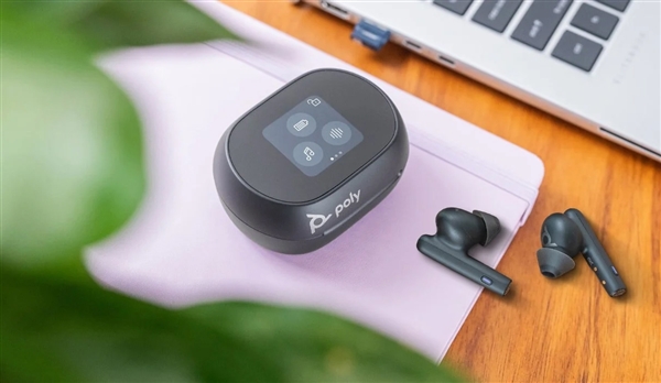 惠普推出新款无线耳机：充电盒自带触控屏 控制音乐播放