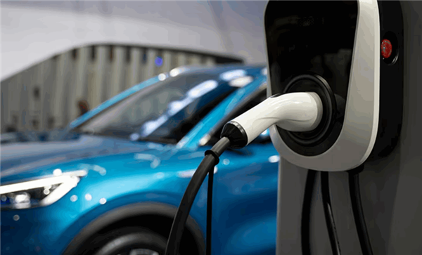 100万的电动车也能减免税 一文读懂新能源汽车购置税新政