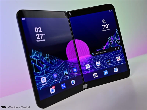 微软首款折叠屏手机Surface Duo 3来了：横向内折 可无线充电