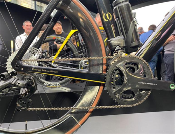 路特斯新款自行车上架：9.8千克重 售价能买一辆丰田凯美瑞
