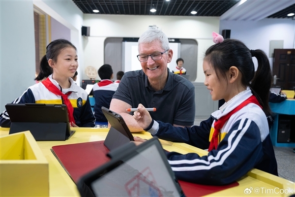 年内第二次到访中国！工信部部长会见苹果CEO库克：将丰富开发者生态