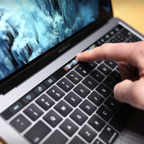 13英寸MacBook Pro停产：苹果引以为傲的Touch Bar被放弃