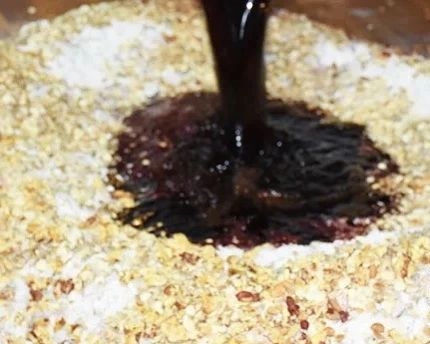 盘点哪些奇葩月饼：你吃过哪个？看到第四个 我崩溃了