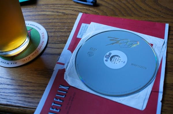 Netflix DVD租赁业务即将正式关停：额外寄出10张光