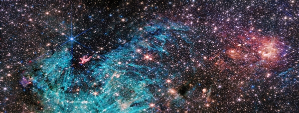 绚丽无比！韦伯望远镜拍到银河系中心高清图