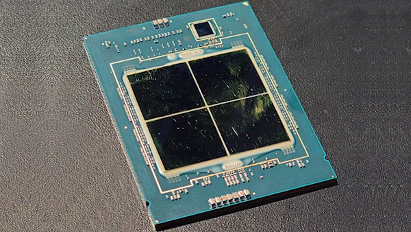AMD今晚发布新CPU Intel急了：至强性能比EPYC快7倍