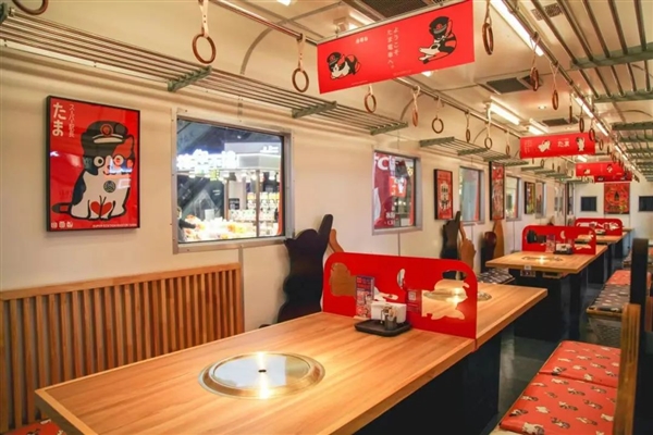 备受年轻人追捧的“网红餐厅”有多坑？不服不行