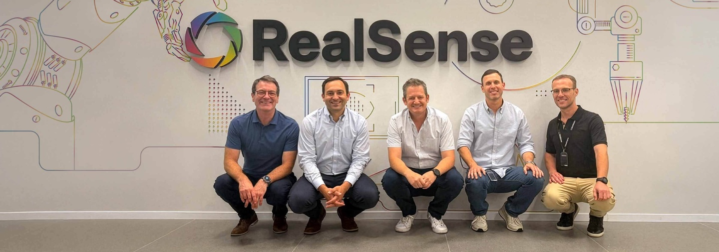 Cognex 5 亿美元收购 RealSense：谁该关注，AI 视觉走向何方
