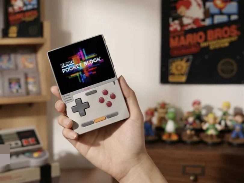 AYANEO竖版安卓掌机KONKR Pocket BLOCK上市：499元起，复古游戏值不值？