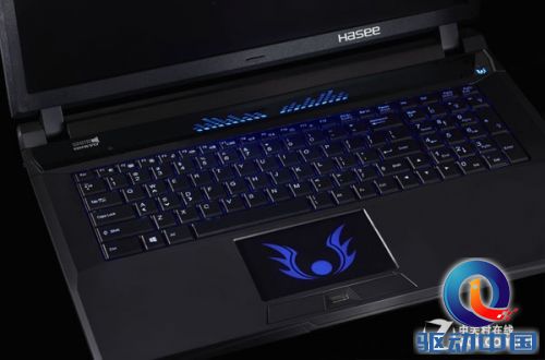 配置吓退屌丝!神舟骨灰级游戏笔记本K780G正式开卖(图2) Cg-4WVSANriIBwyYAADjkdkR_RIAARzoAKJkEgAAOOp728