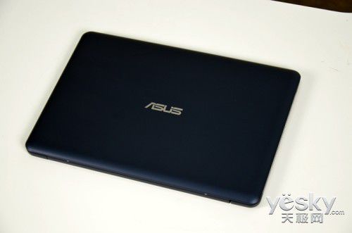 极致轻薄不足1千克 华硕思聪本X205TA评测(图3)