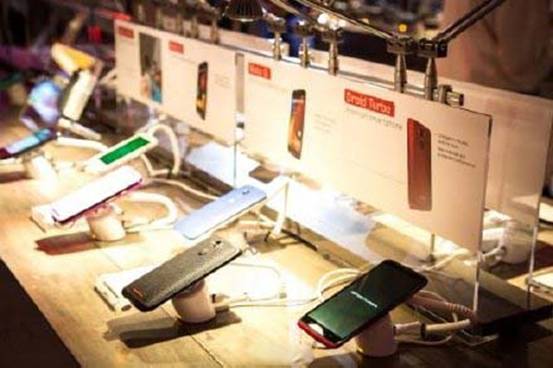 CES2015：摩托罗拉说了一句话 we come back(图1)