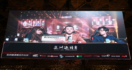 依托新媒体 三星曲面显示器“先手”助阵DOTA2亚洲邀请赛(图3) 依托新媒体 三星曲面显示器“先手”助阵DOTA2亚洲邀请赛(图3)
