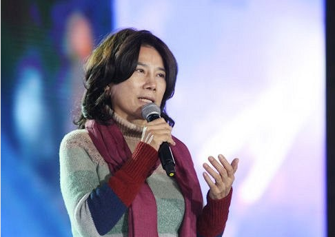 董明珠首秀格力手机 给小米雷军重击一拳!(图1) 1