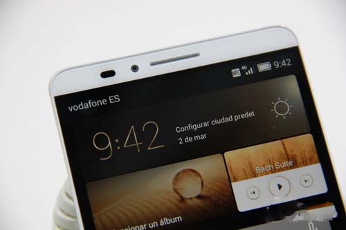 白色版华为Mate7亮相MWC2015 智能穿戴设备成焦点(图3) 22