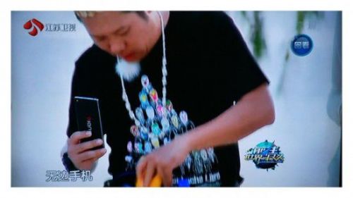 无边框设计超赞!Nubia Z9真机谍照曝光(图8) 08