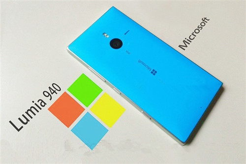 微软Lumia新旗舰外形首曝光  三色闪光灯感人至深