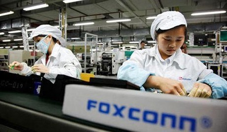 诺基亚首款安卓手机将由富士康代工 品牌授予还未确定(图1) 01